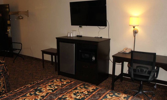 Waite Park House | Coratel Waite Park - Standard 2 Queen Bed NS