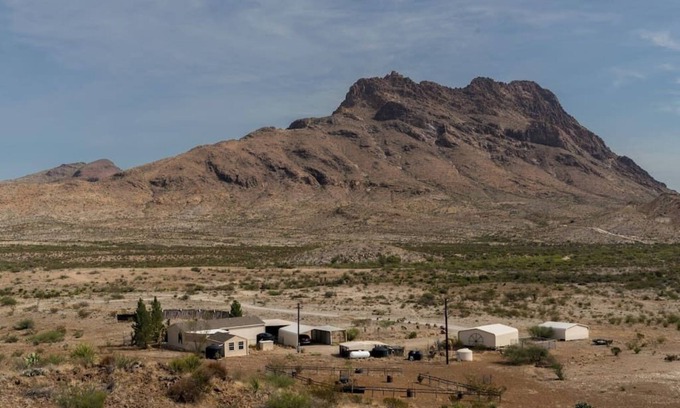Alpine House | Corazones Draw PLUS: Two Homes on 400 acres