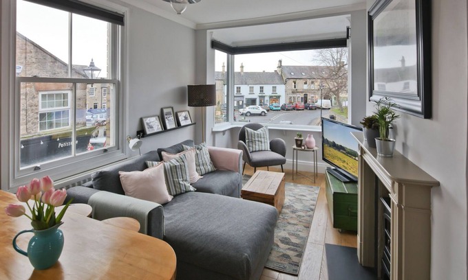 Corbridge Apartment | CORBRIDGE VIEW, romantic, character holiday cottage in Corbridge