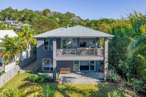 Suffolk Park House | Corker in Suffolk Park - Belle Escapes Byron Bay