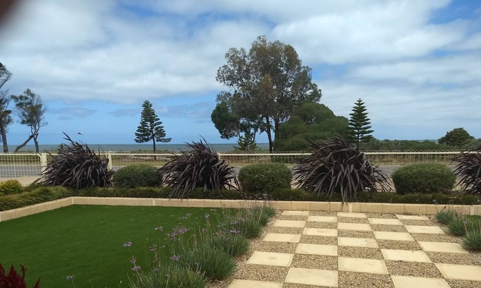 Dalrymple House | Corleighson@Oyster on Point