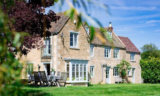 Paxford House | Corn Close - sleeps 6 guests in 4 bedrooms
