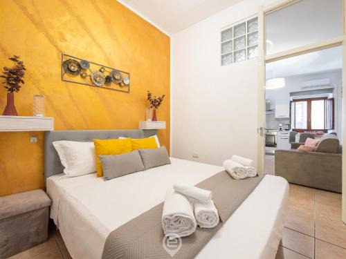 Iglesias Historic Centre Apartment | Corner Apartments - Nicola