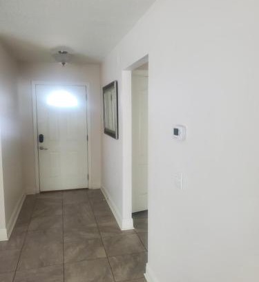 Bearss Plaza House | Corner villa