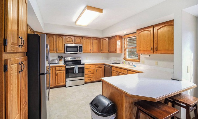 Lincoln House | Cornhusker Haven