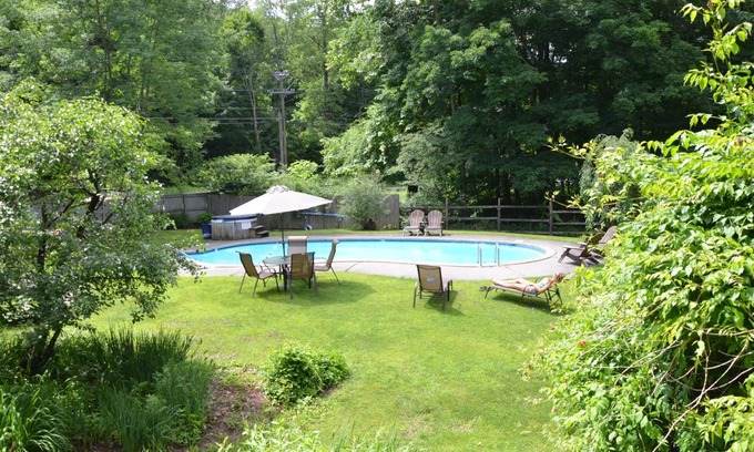Cornwall Bridge Hotel | Cornwall Inn and Lodge