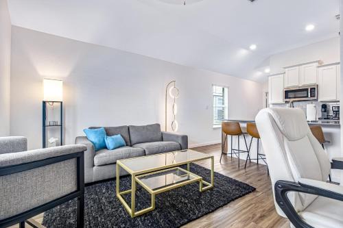 Manchaca Apartment | Coronilla Bend - Guest House