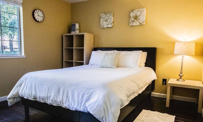San Ramon Condo | Corporate rental-Private patio- Parking-WIFI- Full size W/D in unit