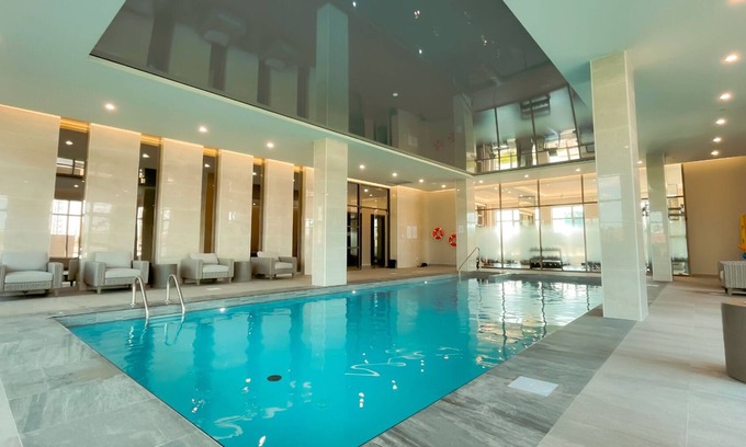 Saint-Laurent Apartment | Corporate Stays | Monarc | Spacious 1 BR apt