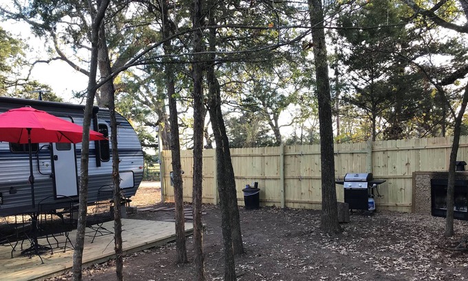 Eureka House | Corsicana near lake sophisticated/private camping