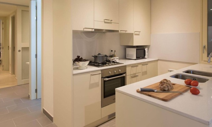 Old Town Apartment | Cort Reial 2B - Holiday Apartment Rental in Girona | Bravissimo