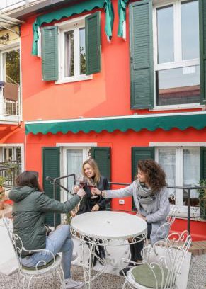 Cola Apartment | corte magnolia