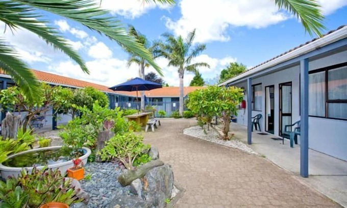 Whakatane Hotel | Cortez Motel