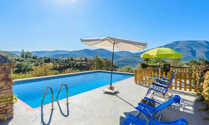 Orgiva Villa | Cortijo El Cerrillo Órgiva by Ruralidays