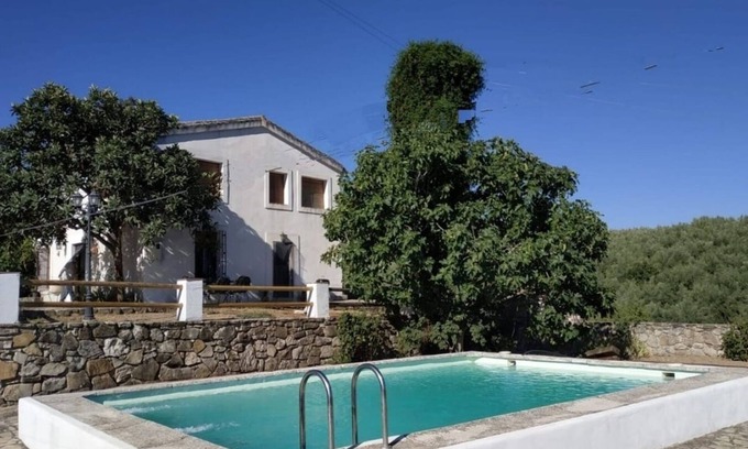 Montefrio Villa | Cortijo los Duranes Montefrío by Ruralidays