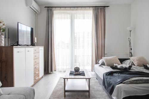 Corvin negyed Apartment | Corvin Gem Apartment with PARKING