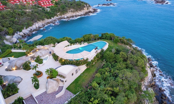 Santa Maria Huatulco Condo | Cosmo Ocean View Condo - Electricity Fees Included