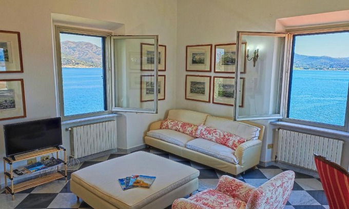 Portoferraio Old Town Apartment | Cosmopoli Via della Campana