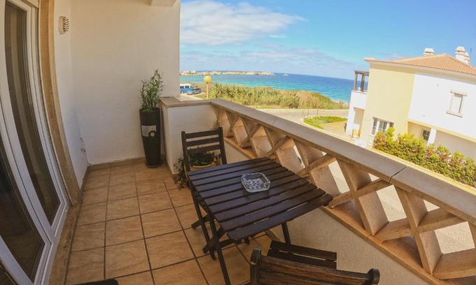 Baleal House | Cosmos Retreat Baleal