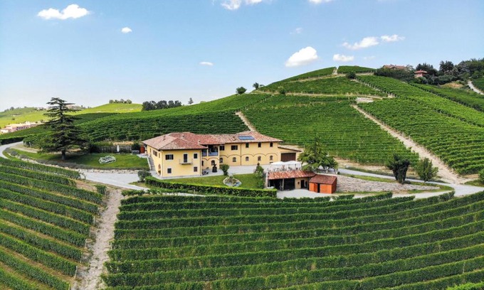 Monforte d'Alba House | Costa di Bussia