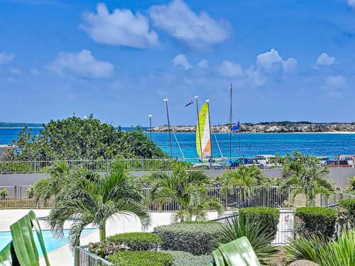 Orient Bay House | Costa Rose, beach front, pool, Orient Bay