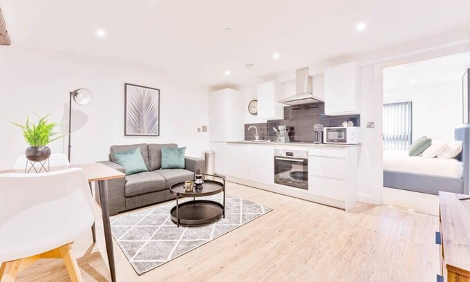 Burton on Trent Apartment | Cosy 1 Bed Apartment in Burton-on-Trent