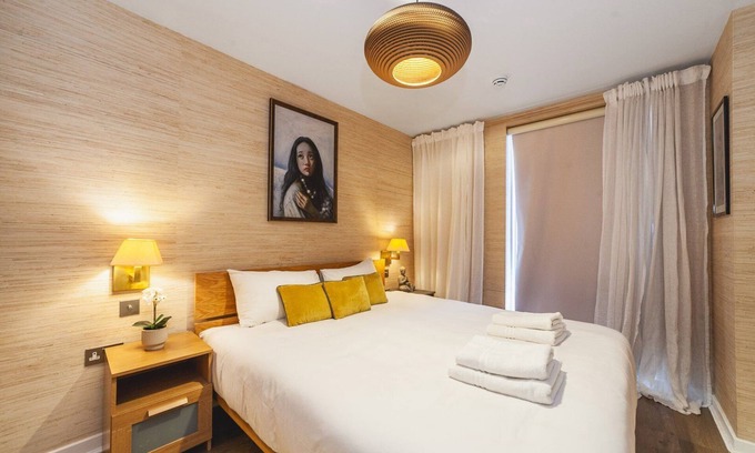 Lansbury Apartment | Cosy 2-Bed Poplar Flat w/City Views