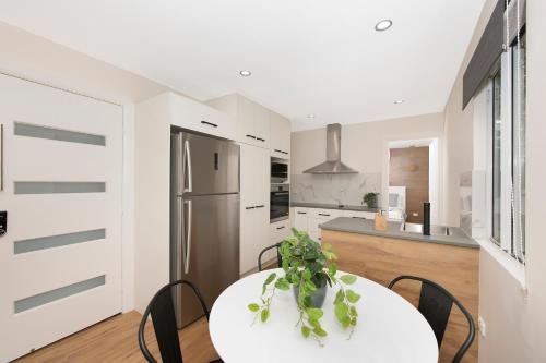 Railway Estate House | Cosy 2 bedroom home