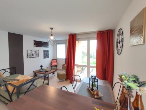 Trois Cocus - Borderouge - Croix-Daurade - Paleficat Apartment | Cosy 2 Pièces Wifi Parking Jardin Métro