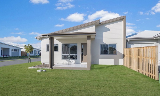 Oonoonba House | Cosy 3 bedroom 2 bath close to CBD