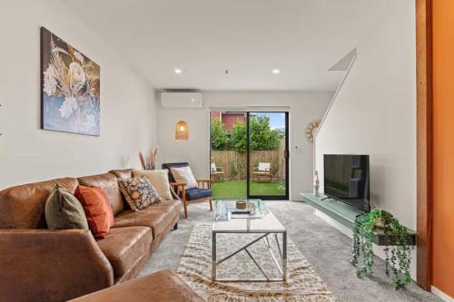 Henderson House | Cosy and Stylish Auckland Home