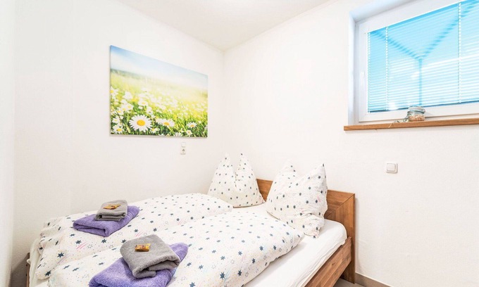Hollersbach im Pinzgau Apartment | Cosy apartment for 5 guests with WIFI, TV and parking