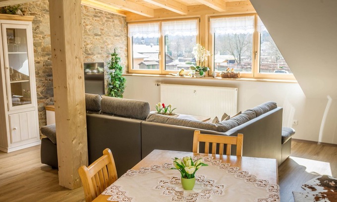 Sonnenbichl Apartment | Cosy Apartment Bergpanorama with Balcony, Mountain View & Wi-FI
