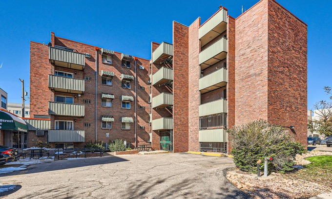City Park West Apartment | Cosy Apartment close to city park