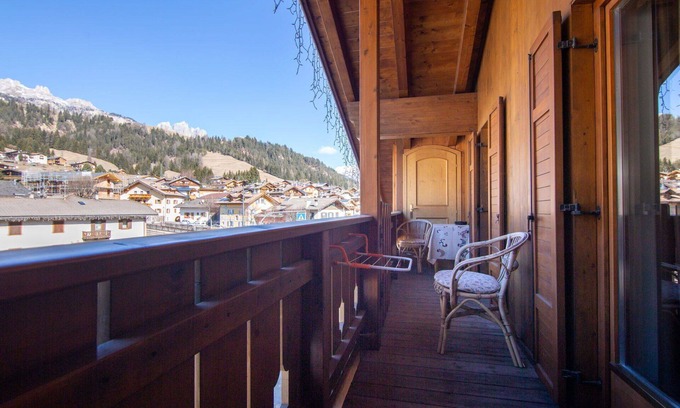 Soraga Apartment | Cosy apartment for 23 guests with WIFI, TV and balcony