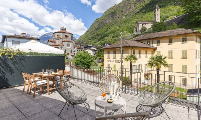 Iragna Apartment | Cosy apartment for 4 guests with WIFI, TV, terrace and pets allowed