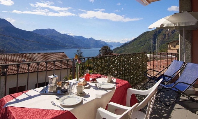 Consiglio di Rumo Apartment | Cosy apartment for 4 guests with WIFI, TV, balcony, pets allowed and parking