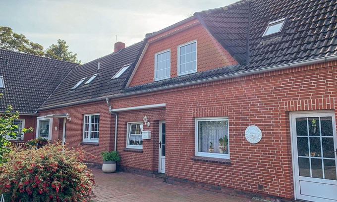 Eversmeer Apartment | Cosy apartment for 5 guests with TV, terrace and parking