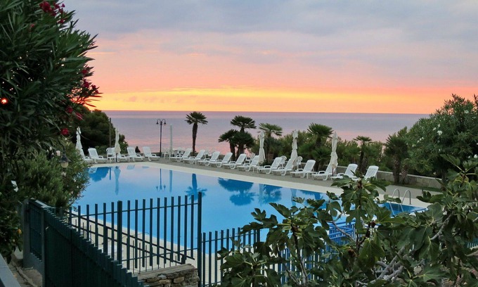 Piani Paorelli Apartment | Cosy apartment for 6 guests with pool, WIFI, patio and parking