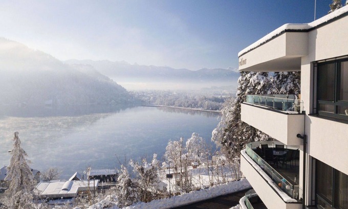 Treffen Apartment | Cosy apartment for 9 people with WIFI, TV, balcony, panoramic view and parking