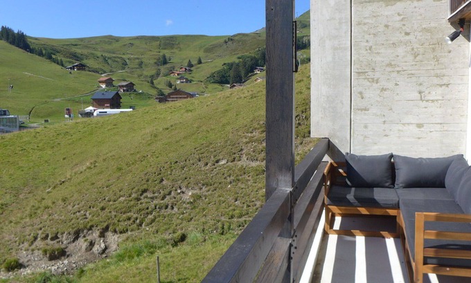 Val d'Illiez Apartment | Cosy apartment for 10 people with WIFI, TV, balcony, panoramic view and parking