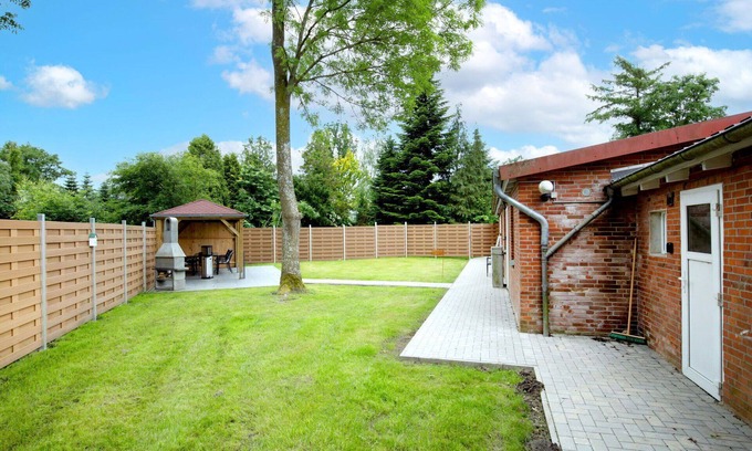 Oberndorf Apartment | Cosy apartment for 6 guests with WIFI, TV, patio and parking