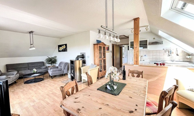 Frankenau House | Cosy apartment in villa for 4 guests with WIFI, TV, terrace and pets allowed