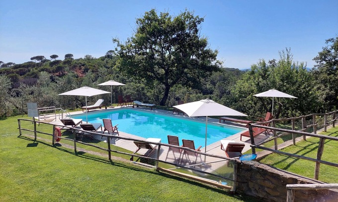 Scandicci Other | Cosy apartment in a typical farmhouse minutes to Florence, pool, views, relax.