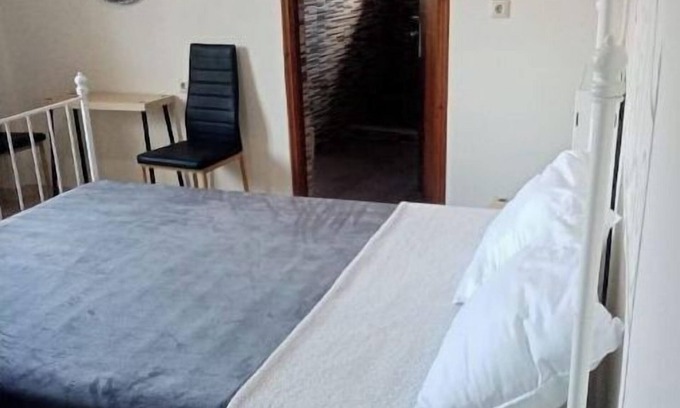 Amarinthos House | Cosy Apartment in relaxed neighbourhood