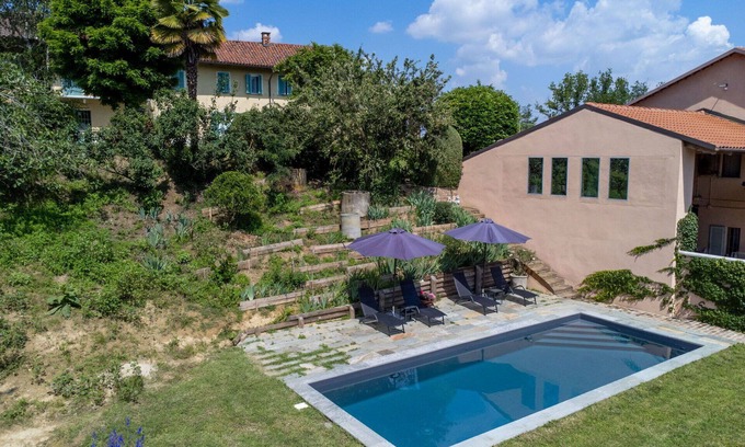 Cortazzone House | Cosy apartment in villa for 2 people with pool, TV, terrace, panoramic view and parking