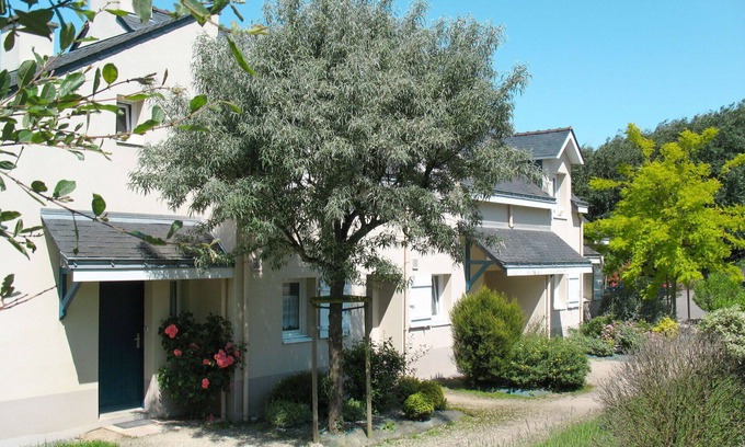 Penestin House | Cosy apartment in villa for 6 guests with WIFI, pool, TV, terrace, pets allowed and parking