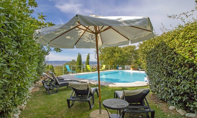 Poderi Villa | Cosy apartment in villa with WIFI, private pool, hot tub, TV, patio, panoramic view, parking