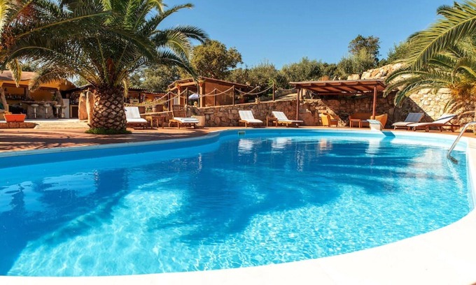 Telti Apartment | Cosy apartment with private pool, WIFI, A/C, TV, patio, pets allowed, panoramic view and parking