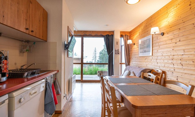 Chamrousse Apartment | Cosy Apt 4/6 ppl with terrace